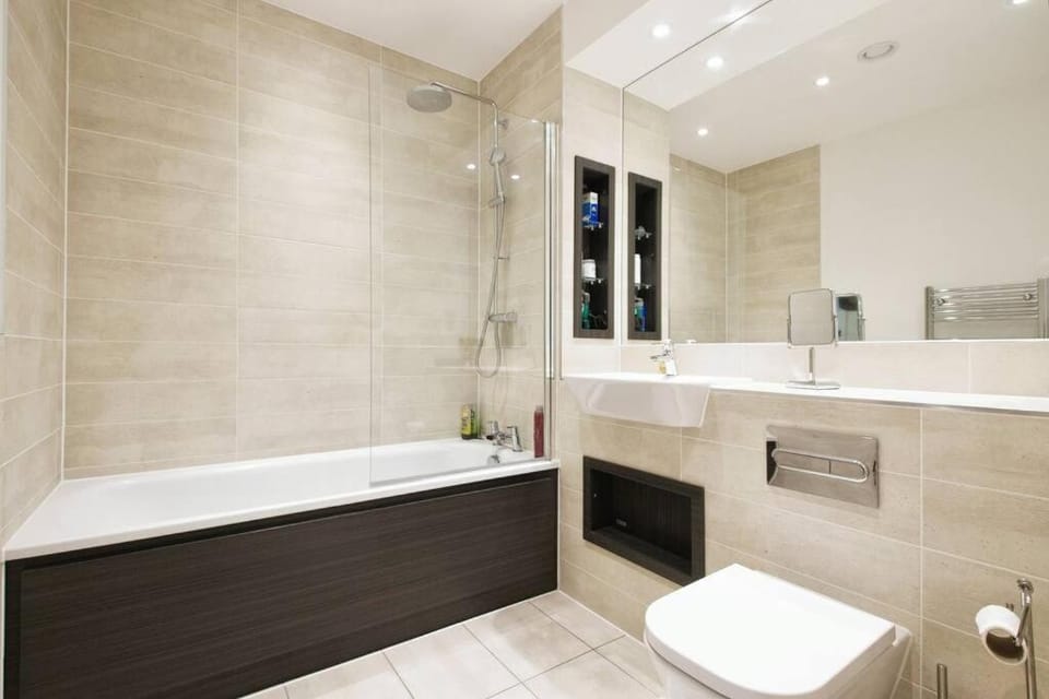 Shower, Bath