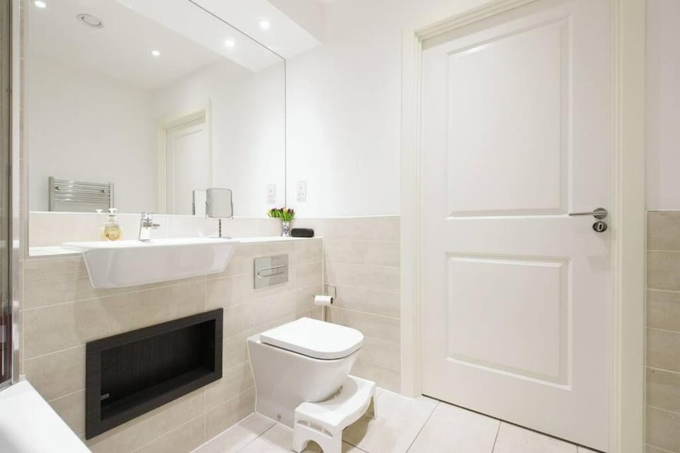 Toilet, Bathroom