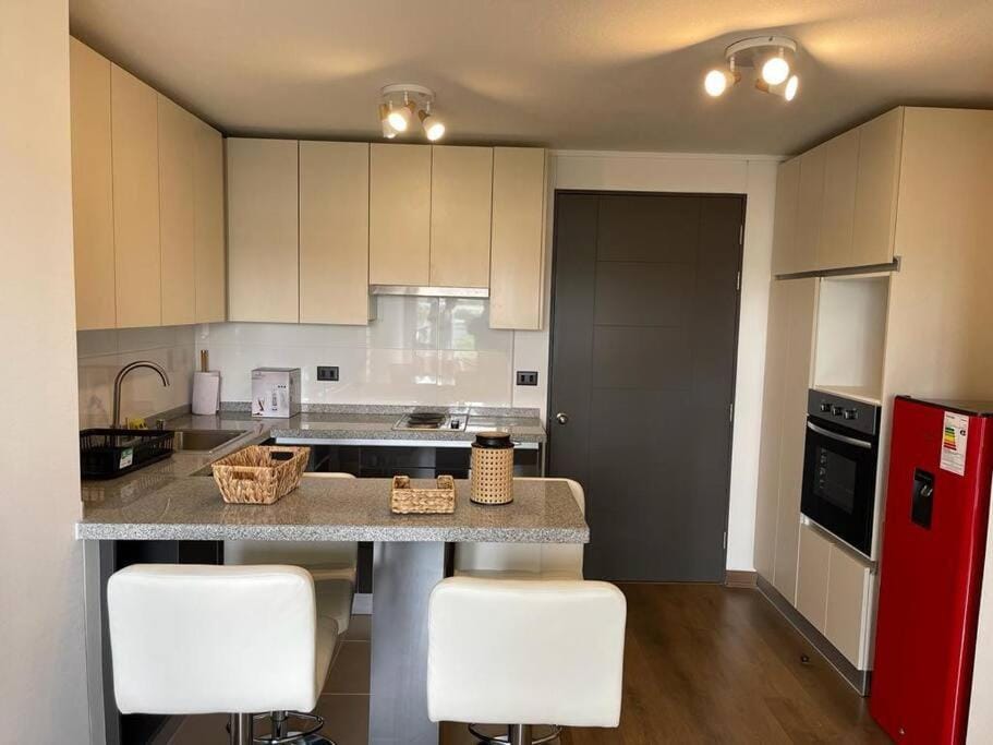 Kitchen or kitchenette, Dining area, dishwasher, oven