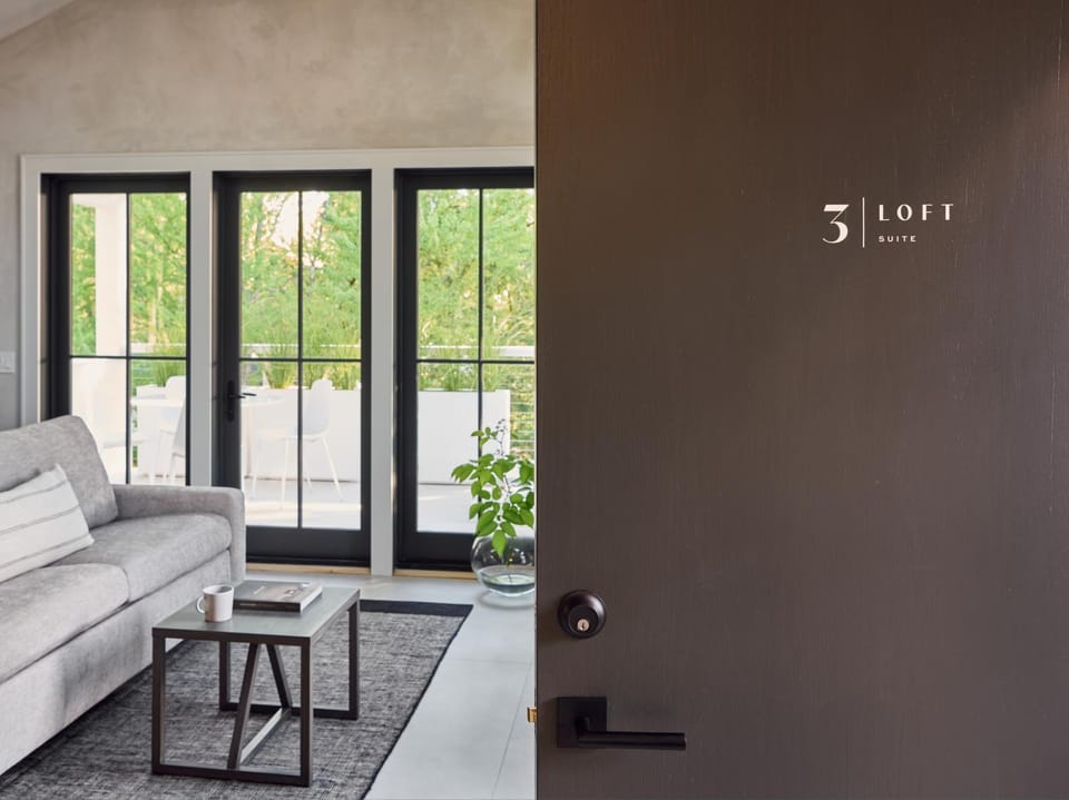 Balcony/Terrace, Living room