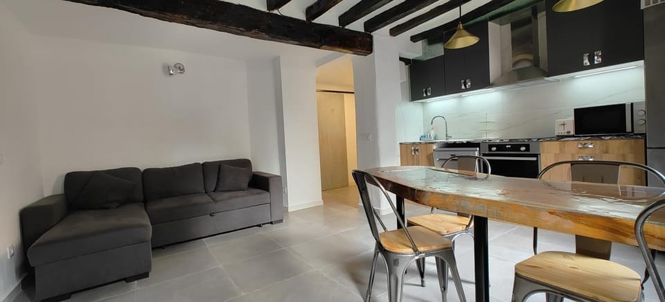 TAO.casa METAL Apartment in Olot