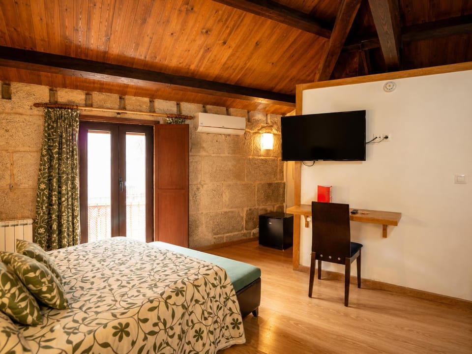 Bed, TV and multimedia