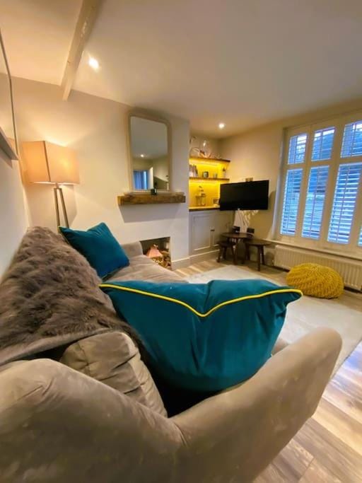TV and multimedia, Living room