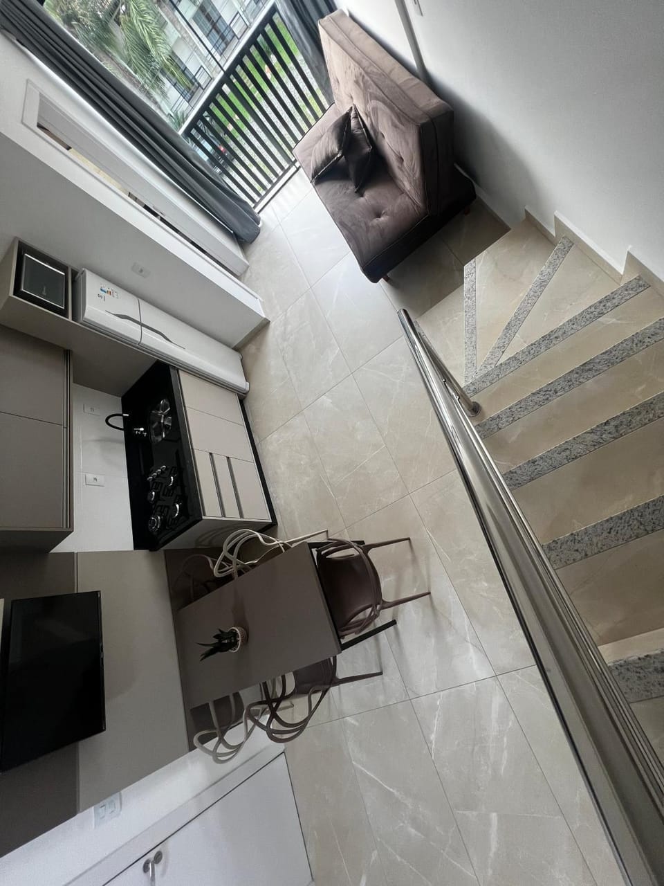 TV and multimedia, Kitchen or kitchenette, Living room, Seating area, Dining area