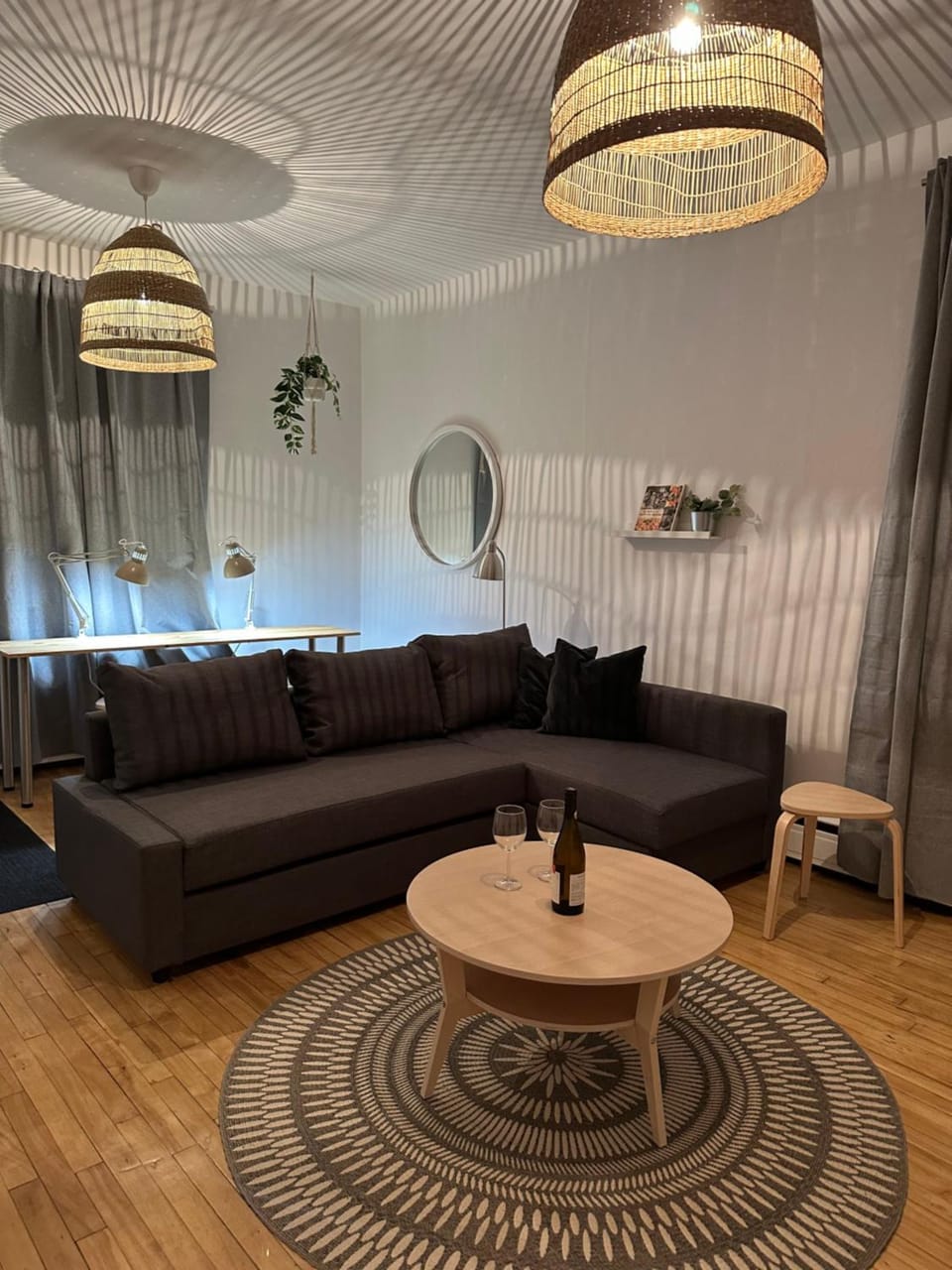 Living room, Seating area