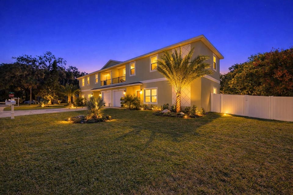 The Queen of Port Richey House in New Port Richey