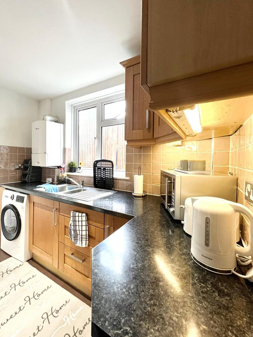 Kitchen or kitchenette, minibar, pet friendly, toaster, washing machine