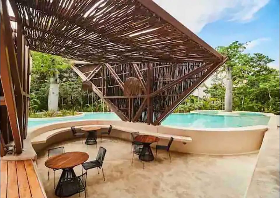 Patio, Day, Pool view, Swimming pool, sunbed