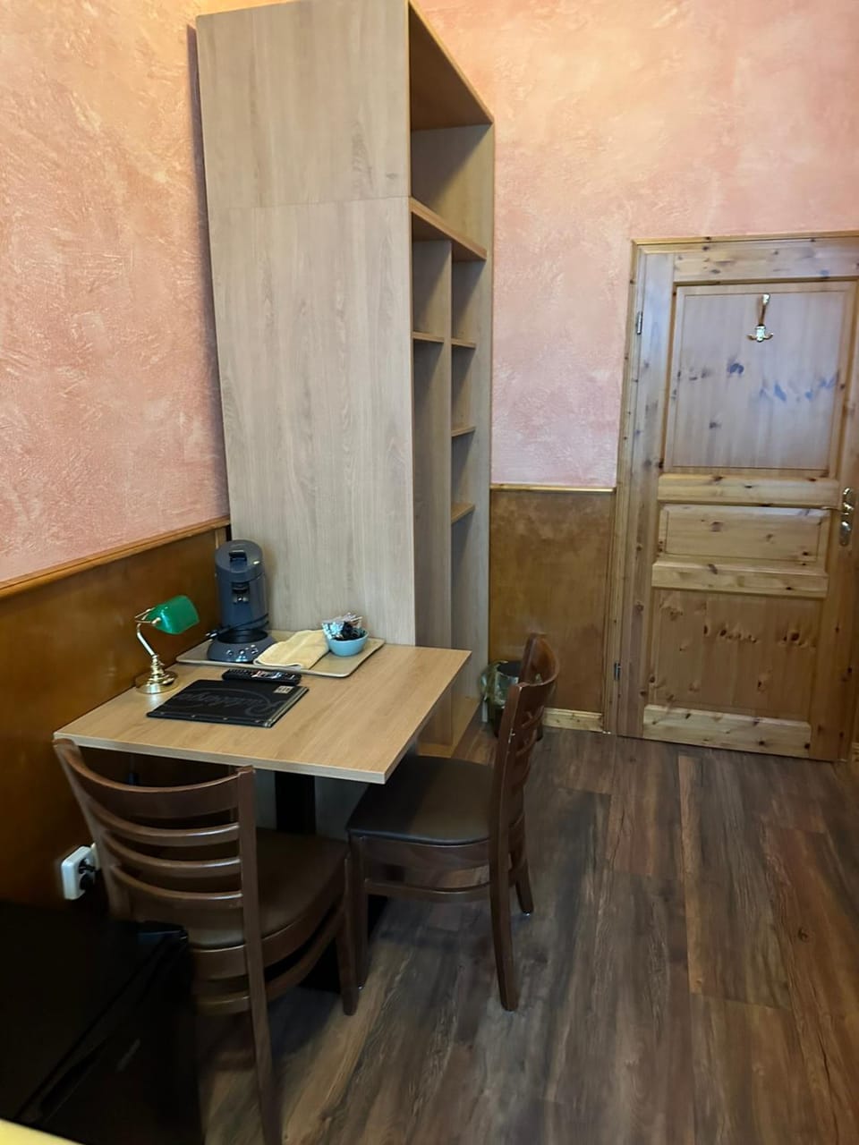 Seating area, Dining area, hair dresser, wardrobe