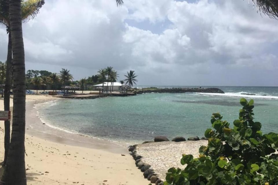 Cosy Sunsky Paradise Apartment in Grande-Terre, Guadeloupe