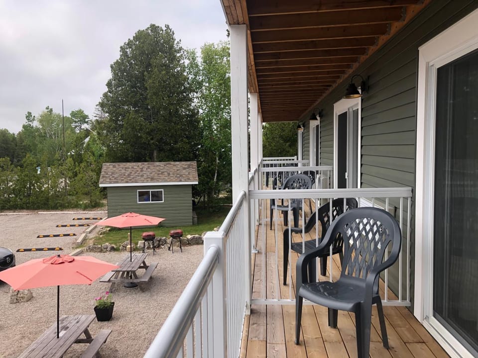 Property building, Balcony/Terrace