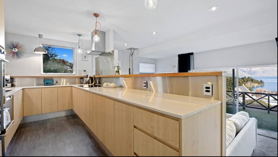 Kitchen or kitchenette, dishwasher, oven, stove