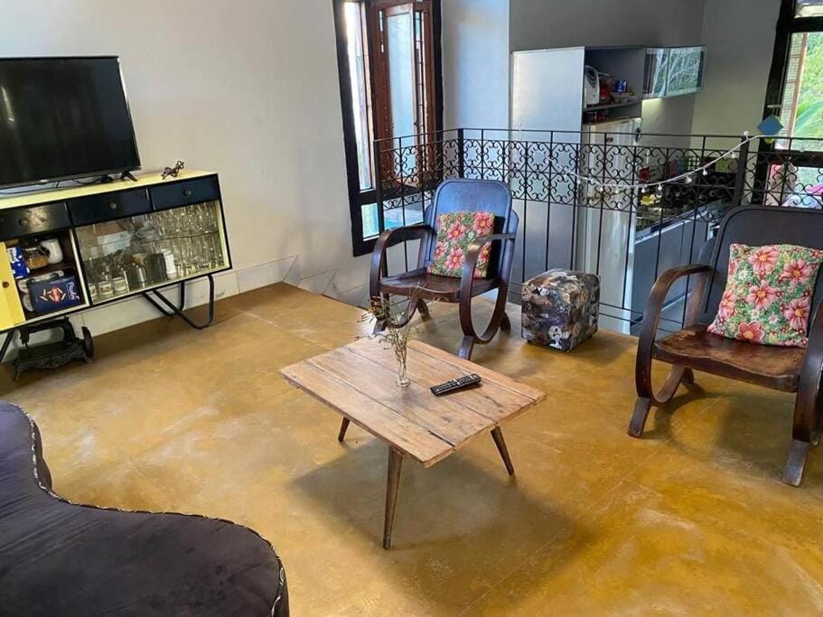 Communal lounge/ TV room, TV and multimedia, Living room, Seating area