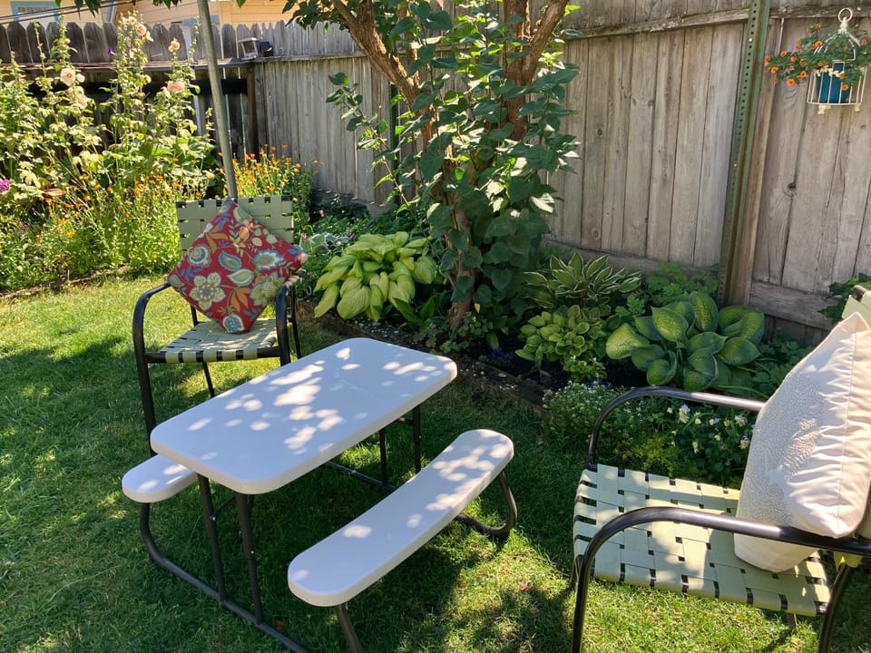 Property building, Patio, Garden, Garden view, sunbed