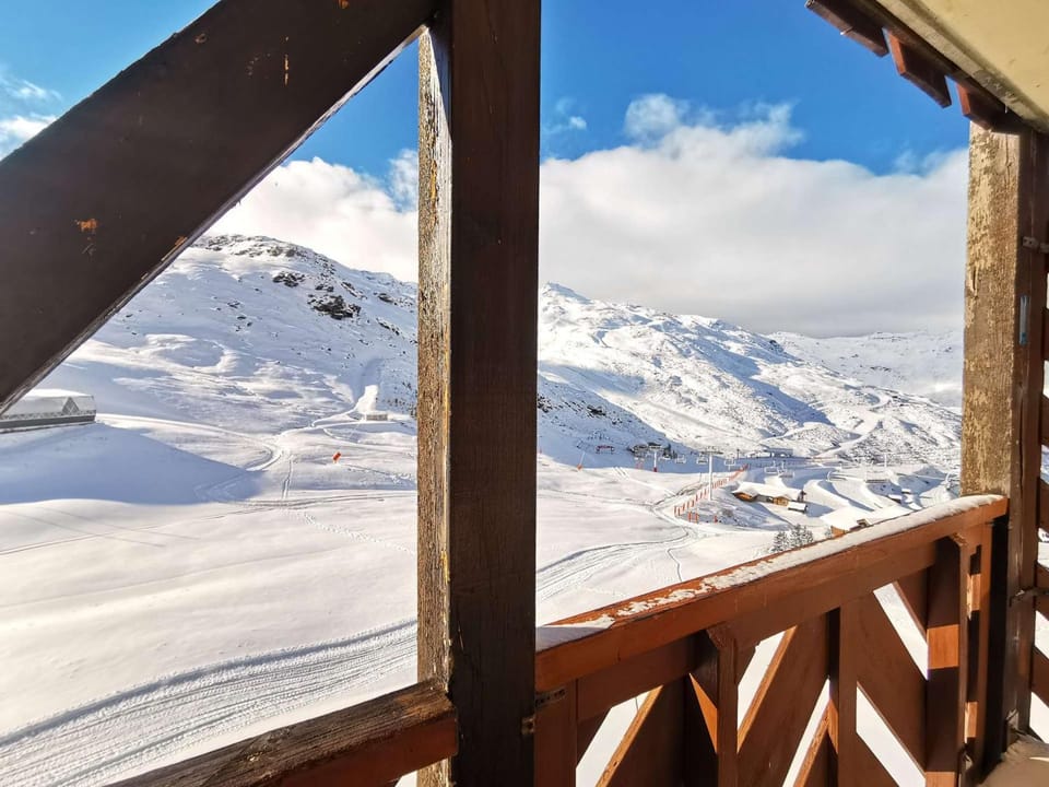 Appart cosy 6 pers. skis aux pieds, balcon, 2 ch. à Val Thorens - FR-1-545-45 Apartment in Les Allues