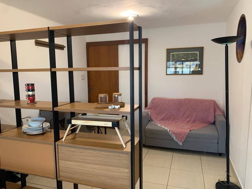 Ótimo apartamento bem localizado em Copacabana Great studio apartment in Copacabana Apartment in Rio de Janeiro