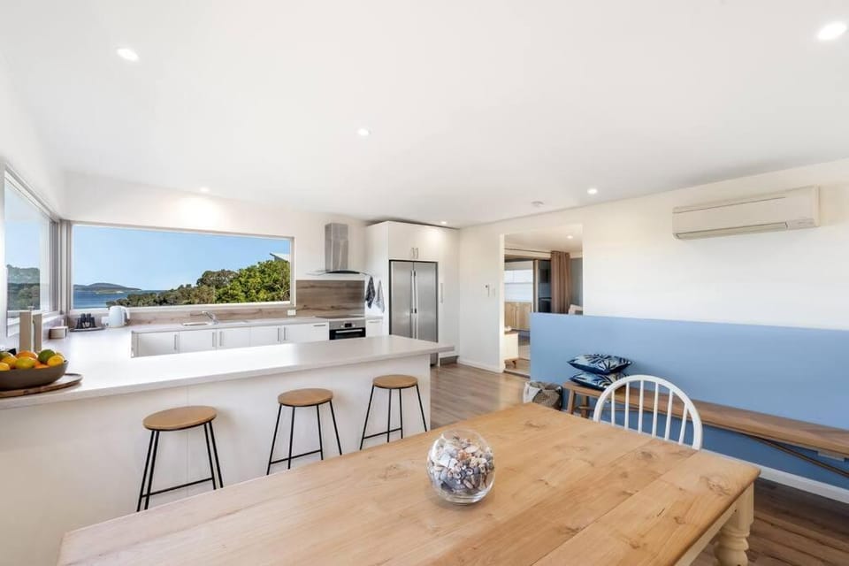 Escape to Coastal Tranquility House in Tasmania