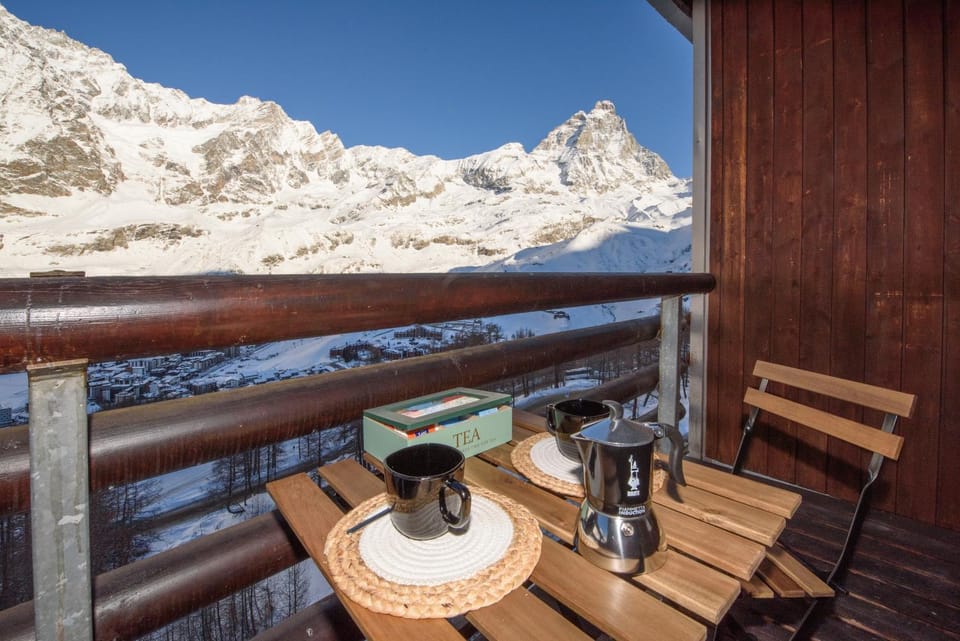 Day, Winter, View (from property/room), Balcony/Terrace, Mountain view