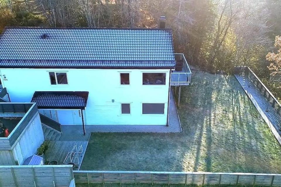 Property building, Garden