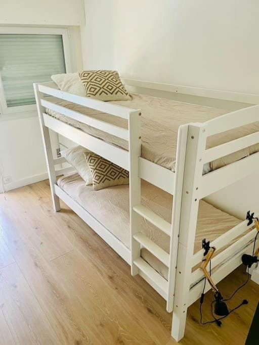 Photo of the whole room, bunk bed