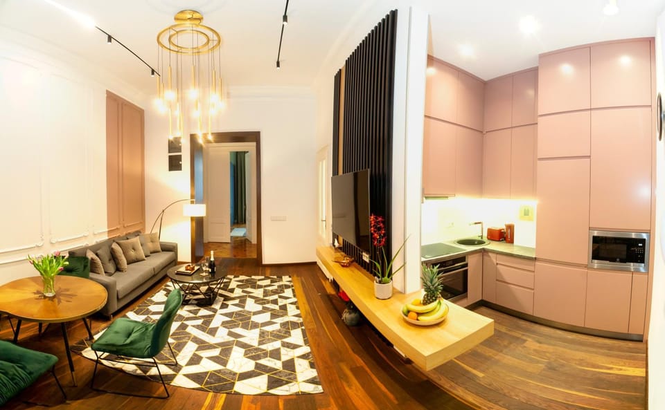 Kitchen or kitchenette, Living room, Seating area