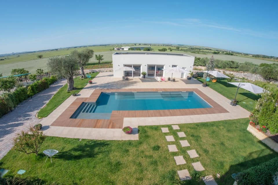 Property building, Spring, Day, Natural landscape, Bird's eye view, Pool view, Swimming pool, Swimming pool