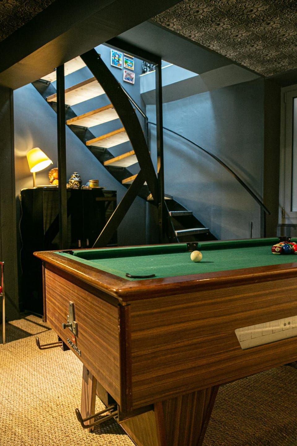 Communal lounge/ TV room, Billiard, Game Room, Library, Decorative detail