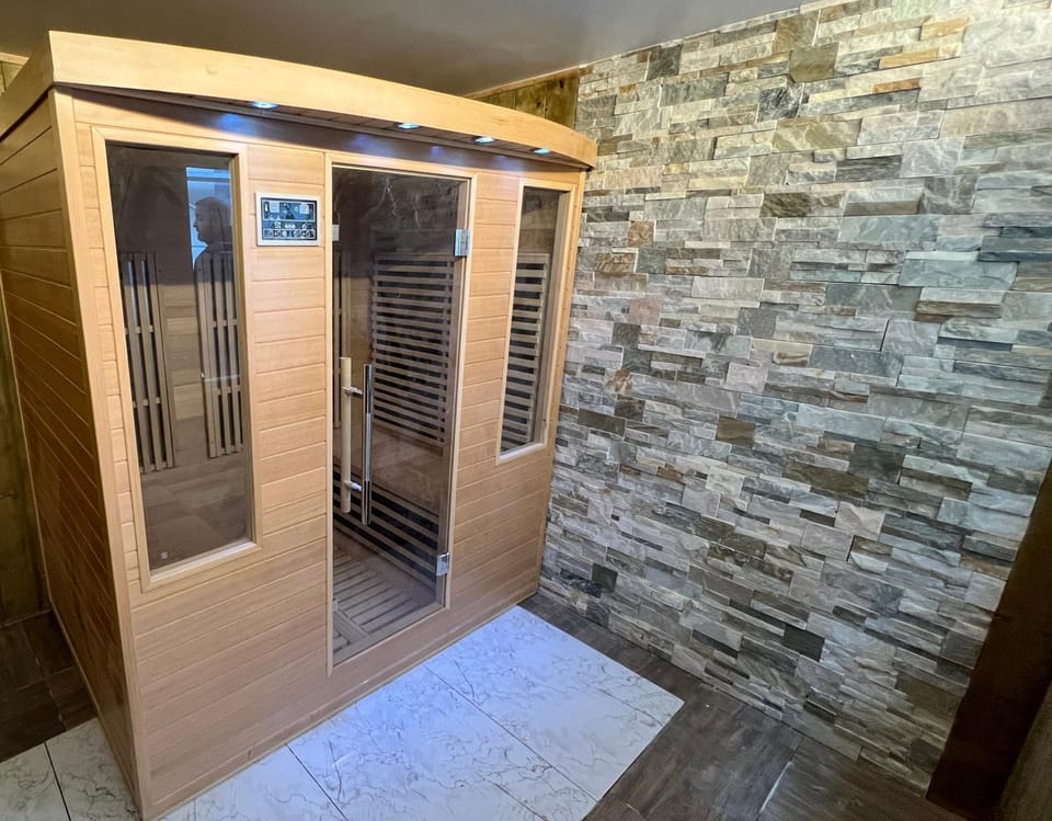 Sauna, Steam room