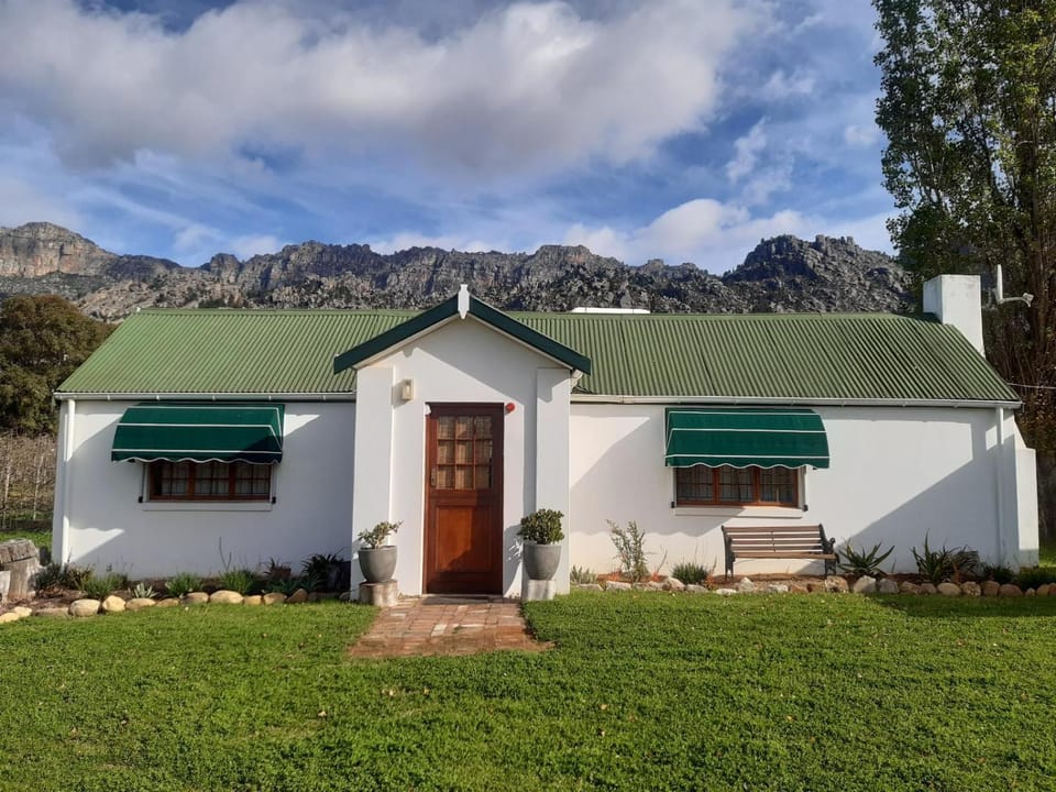 Property building, Natural landscape, Garden, Mountain view