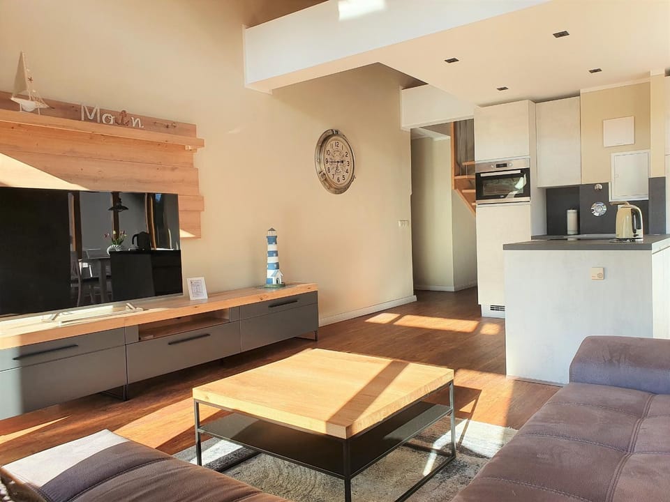 TV and multimedia, Living room