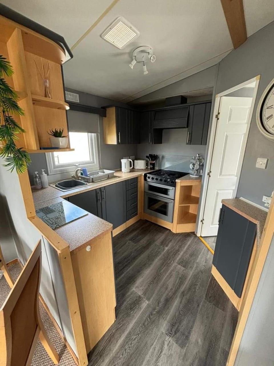 Sealands 29 - Ingoldmells, pet friendly, bed linen & close to fantasy island - Meadow Lakes Caravan & Lodge Hire Apartment in Ingoldmells