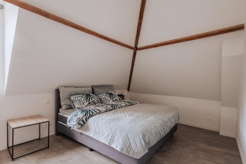 Amazing 2 ROOMS design apartement Loft Apartment in Ypres