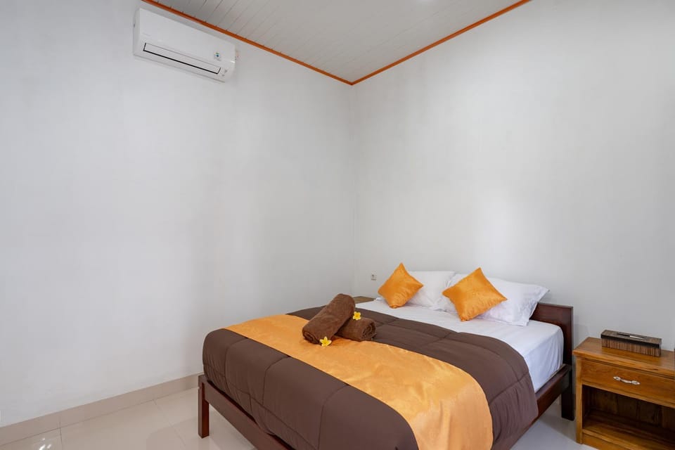 Bed, Bedroom, air conditioner