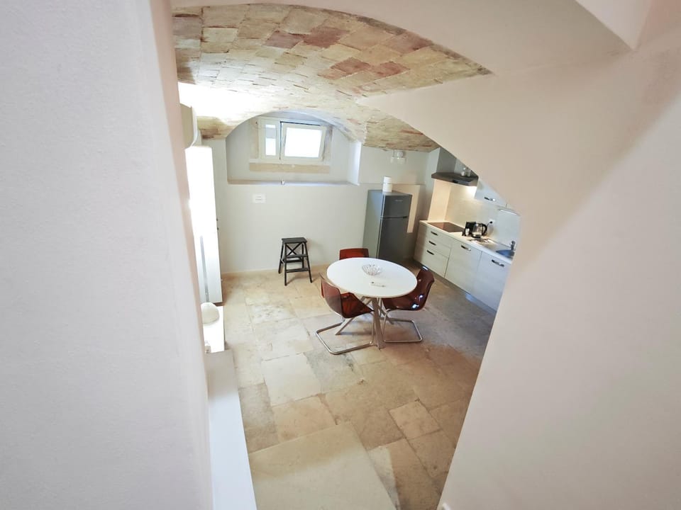 Stone House Apartment in Bari