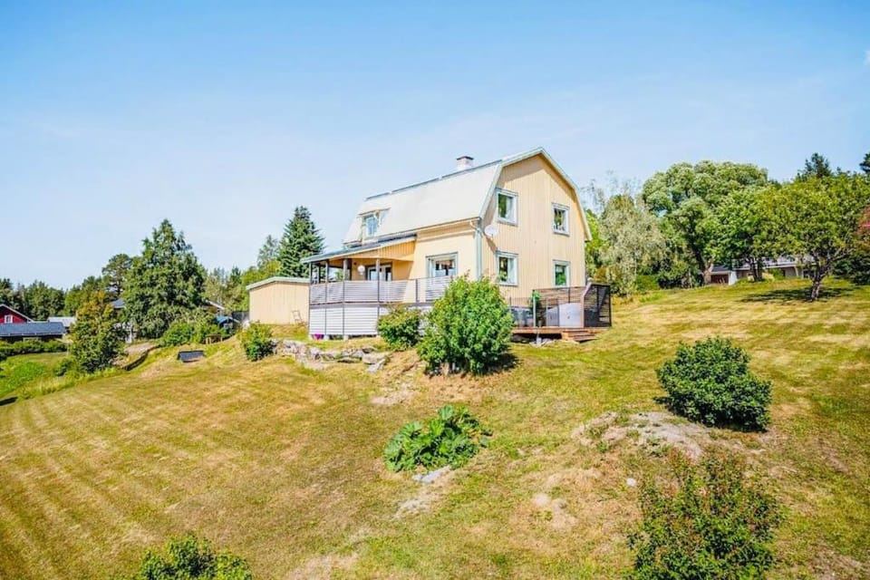 Villa Kakelbont! House in Sweden