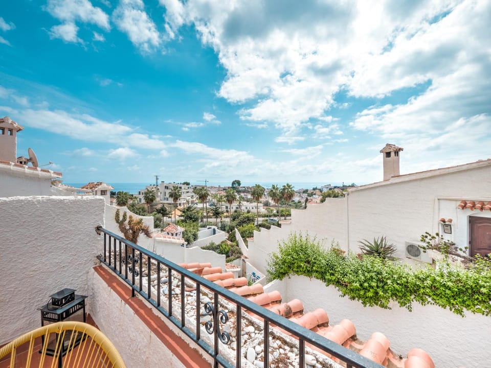 Property building, Day, Natural landscape, View (from property/room), Balcony/Terrace, Sea view