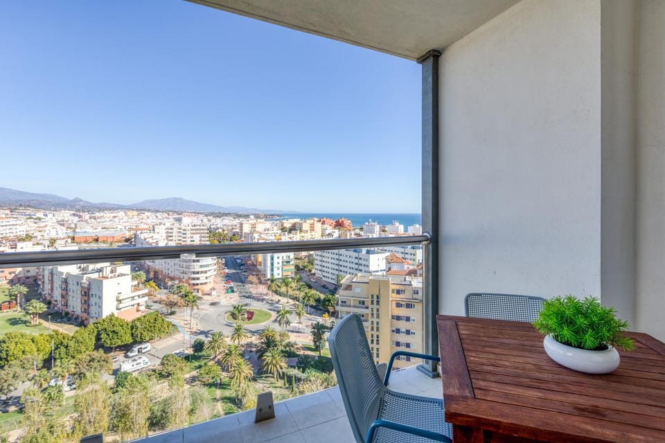 City view, City view, Sea view, Sea view