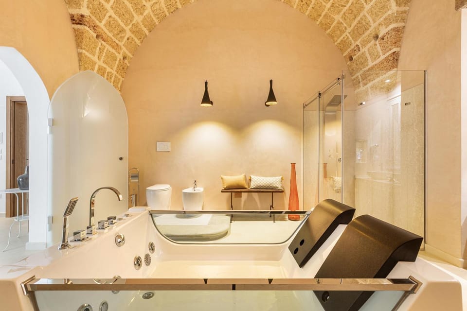 Bathroom, Spa and wellness centre/facilities