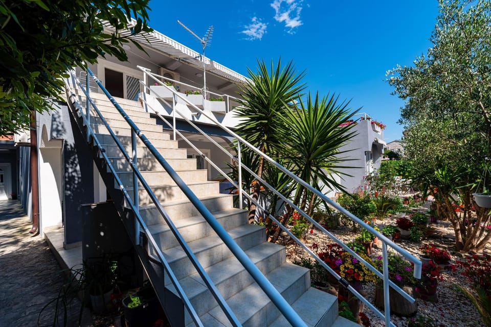 Apartments Say close to Center and Beach Apartment in Novalja