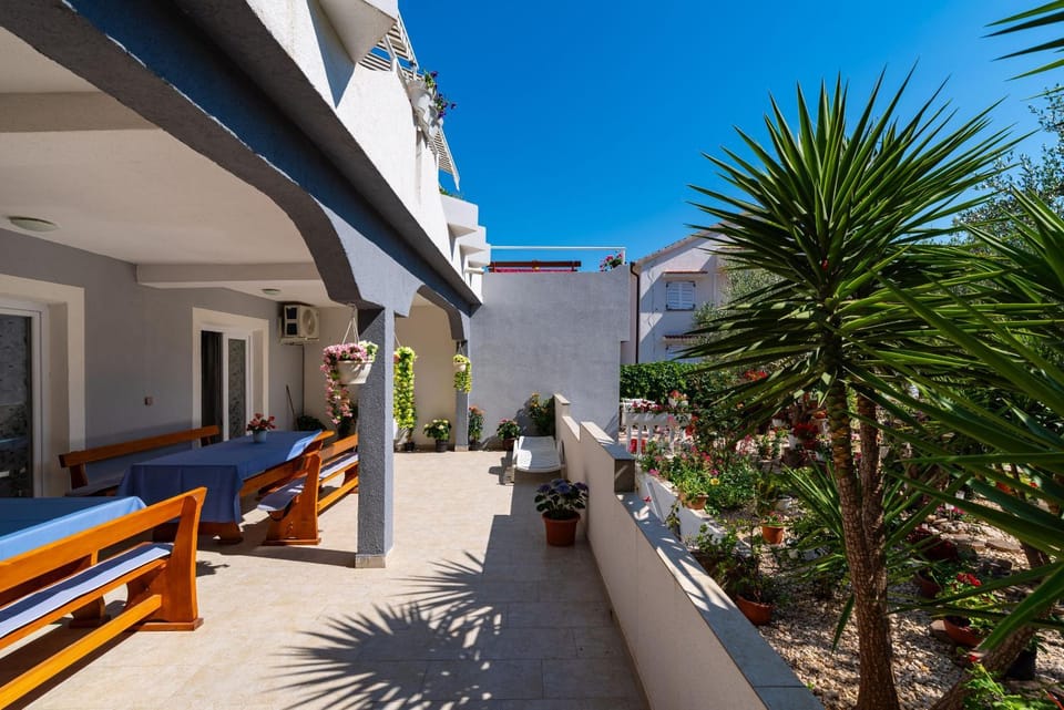 Apartments Say close to Center and Beach Apartment in Novalja