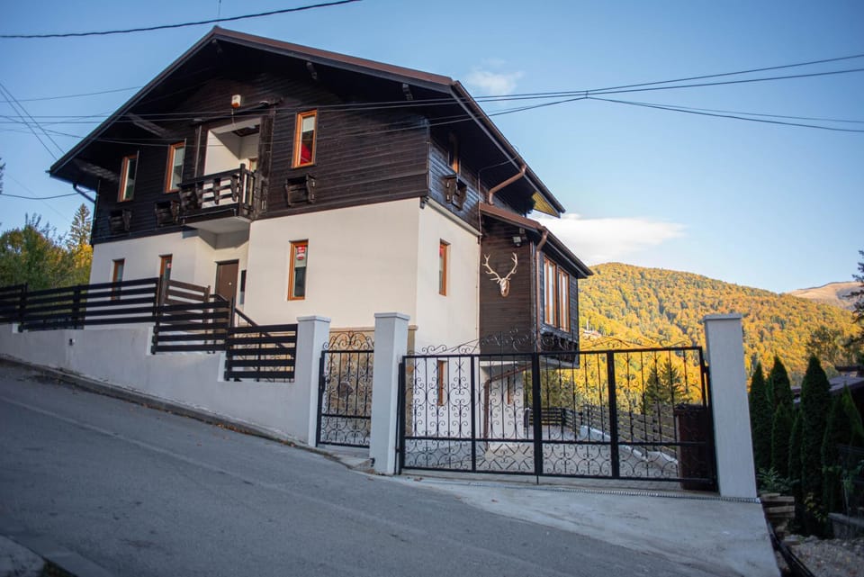 Property building, Natural landscape, View (from property/room), Mountain view
