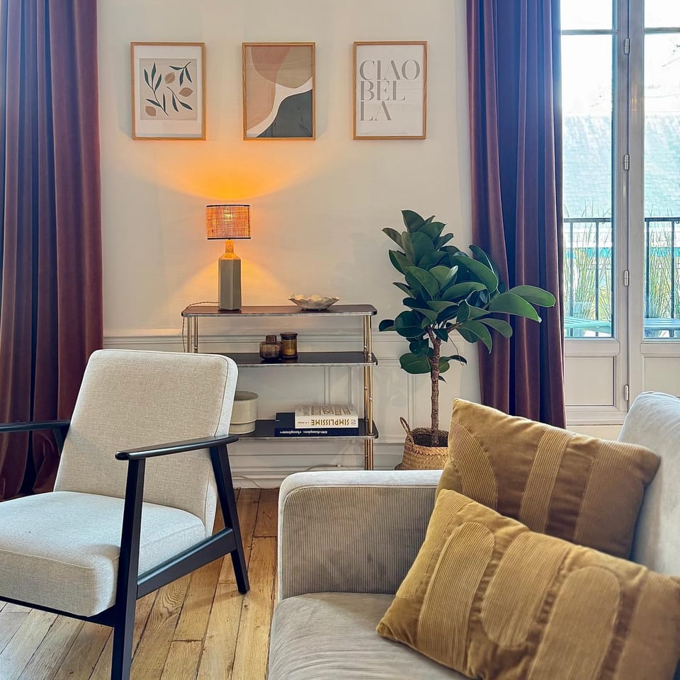 Spacious Apartment Louvre AC 3 Bedrooms Apartment in Paris