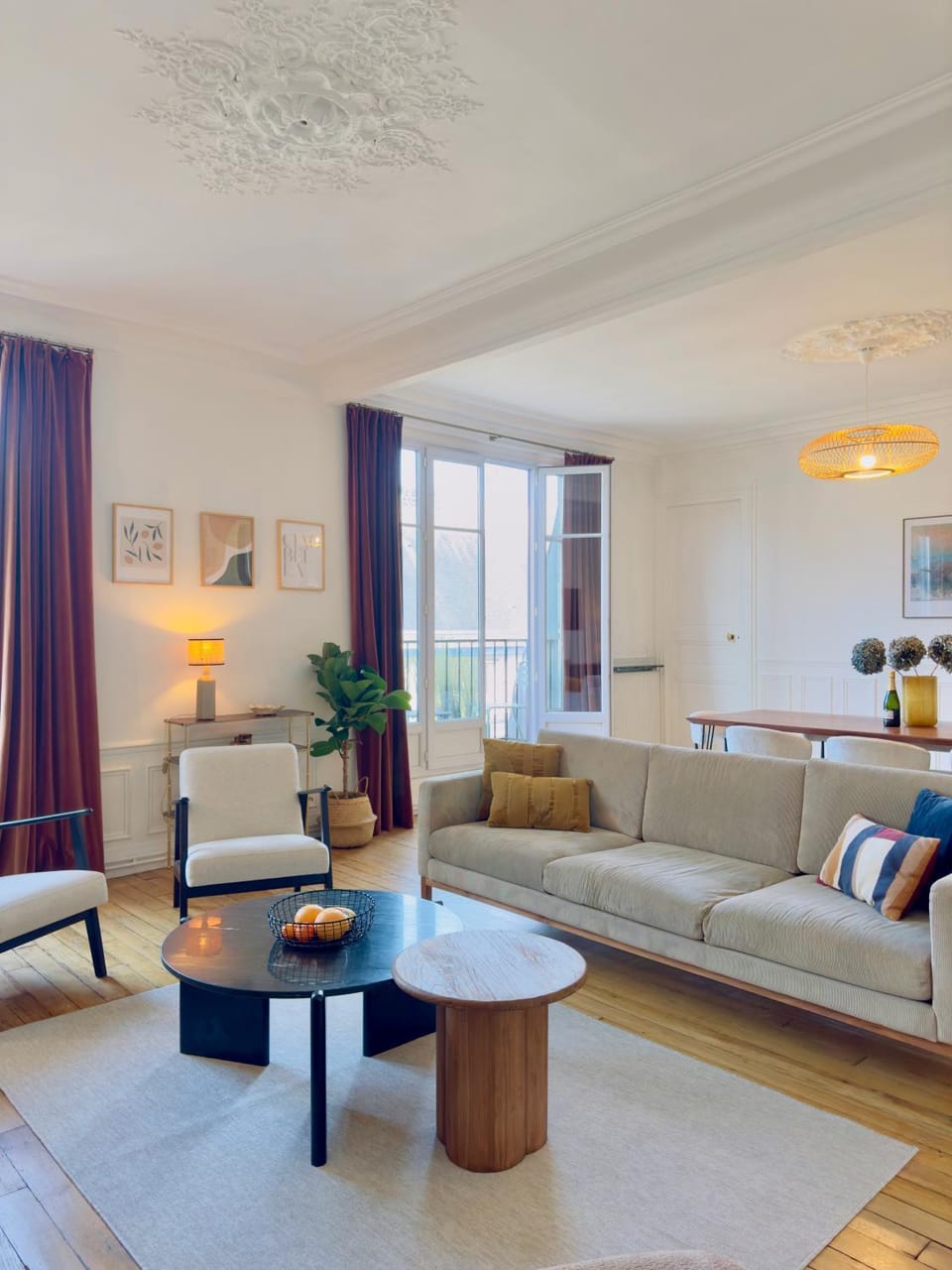 Spacious Apartment Louvre AC 3 Bedrooms Apartment in Paris