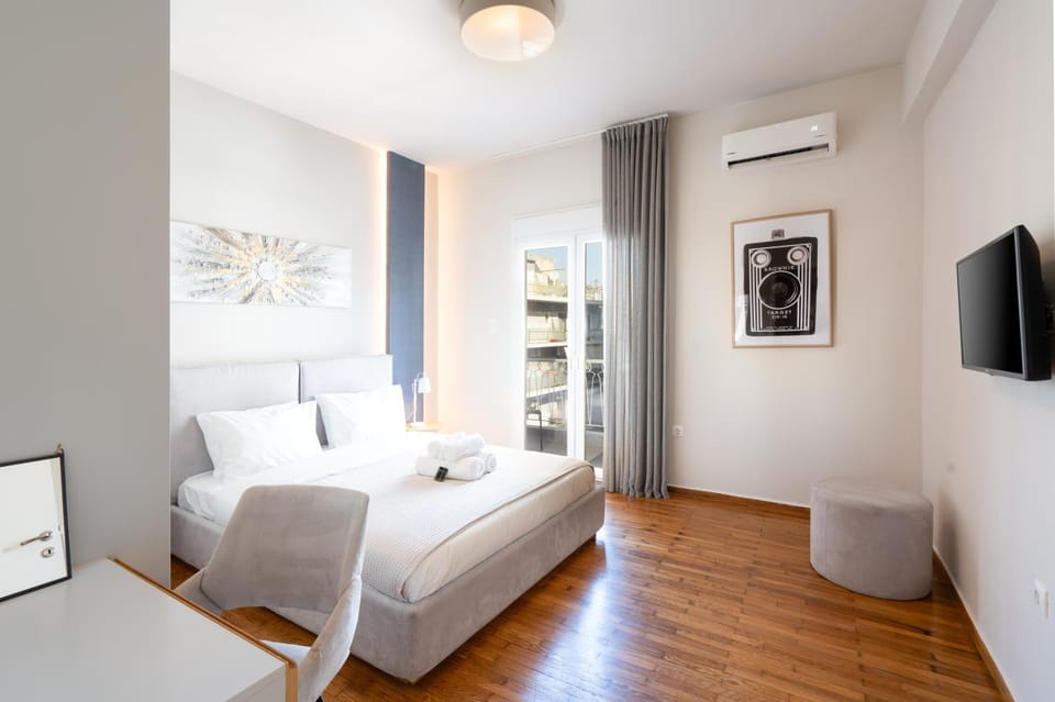 Bed, TV and multimedia, Photo of the whole room, Bedroom, air conditioner