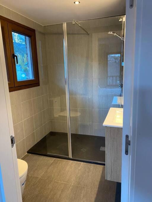 A 25 m. del Telecabina de Pal Cabin in AD400 La Massana, Andorra