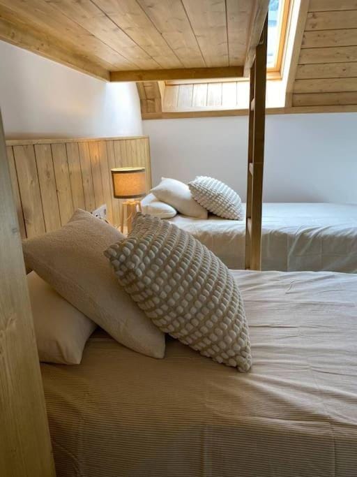 A 25 m. del Telecabina de Pal Cabin in AD400 La Massana, Andorra