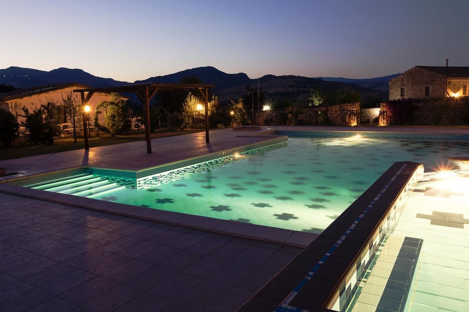 Swimming pool, Swimming pool