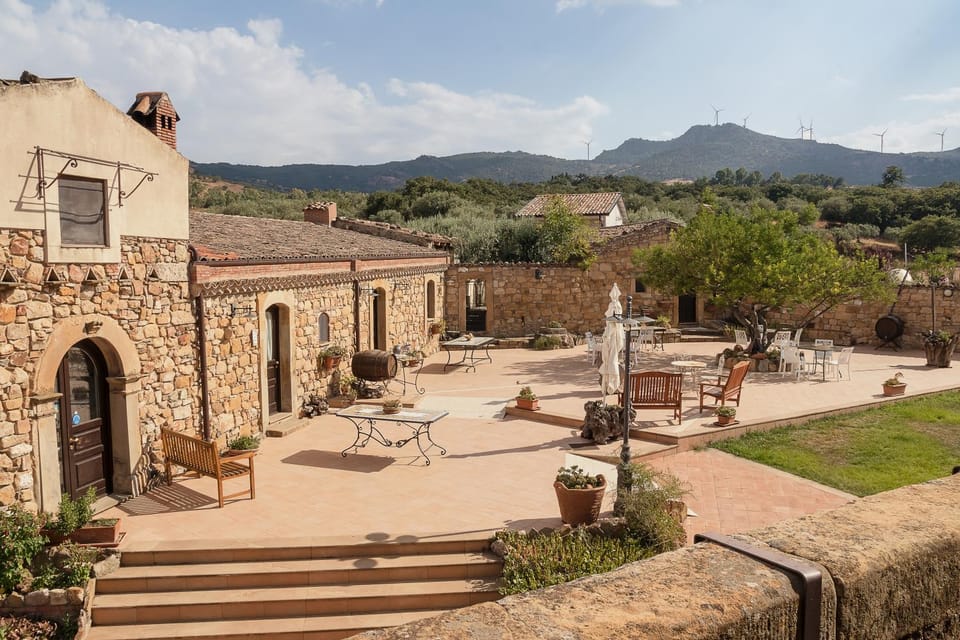 Patio, Mountain view