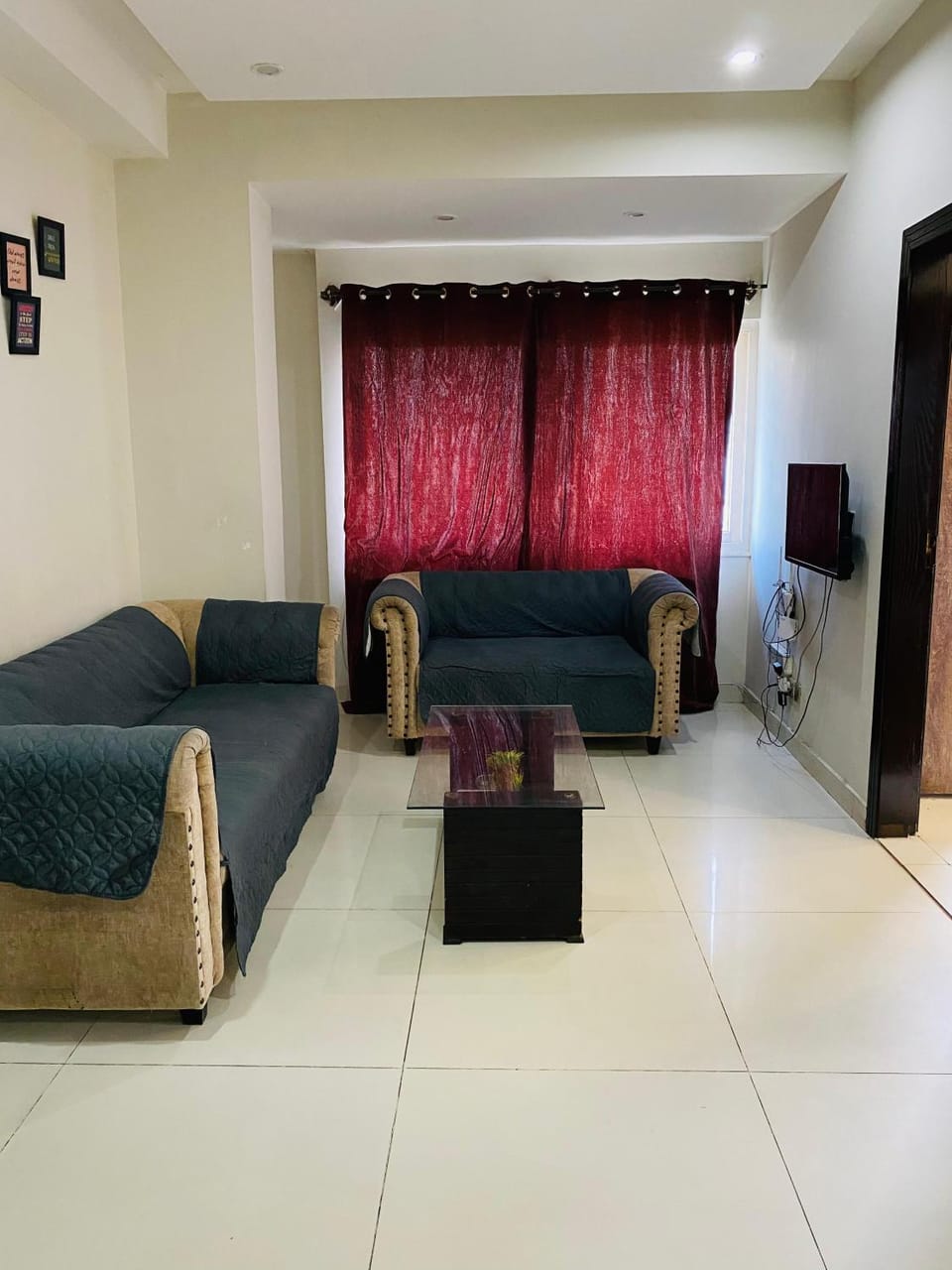 Communal lounge/ TV room, TV and multimedia, Lounge or bar, Seating area