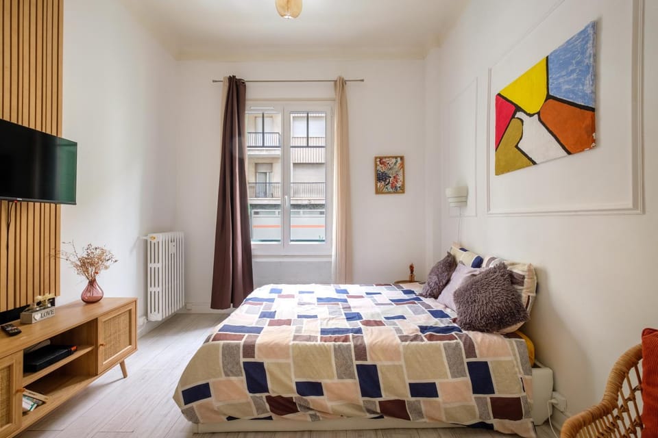 Living room, Bedroom